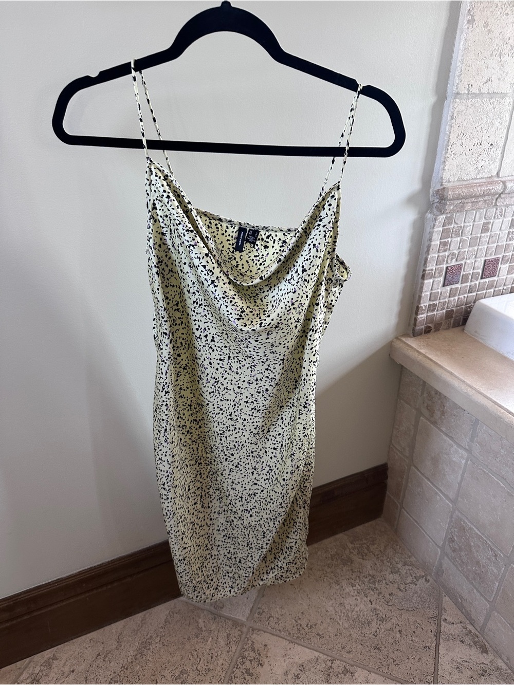 Vero Moda Slip Midi Dress in Light Yellow Speckle